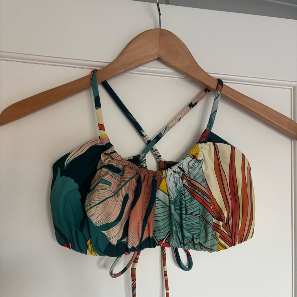 CALIA by Carrie Underwood Multicolor Leaf Print Swim Crop Top